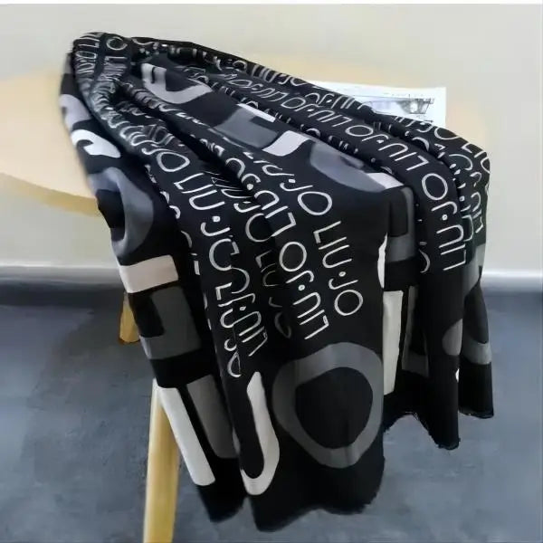 Winter new women's fashion classic printed long scarf warm scarf shawl 2 colors